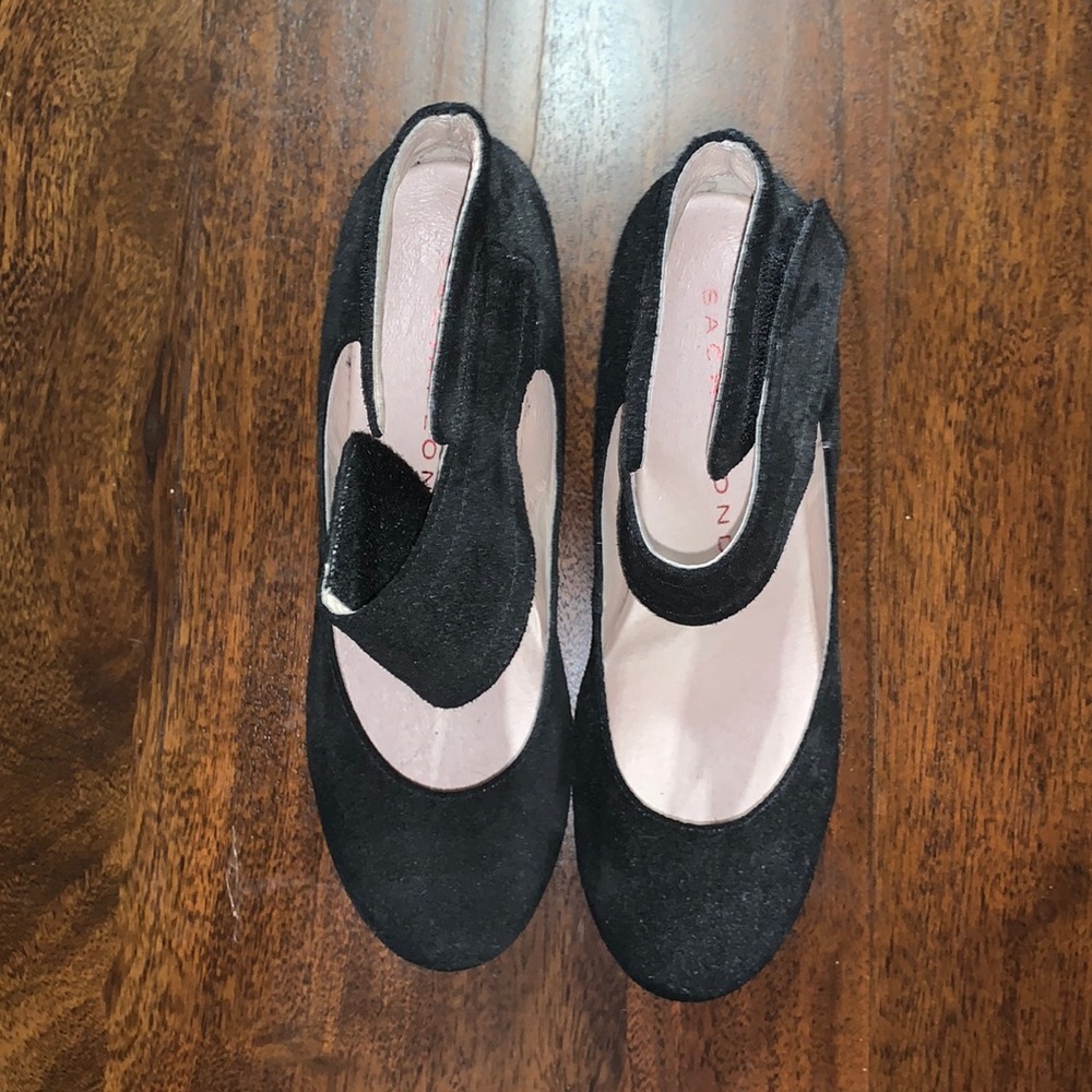 Black heels